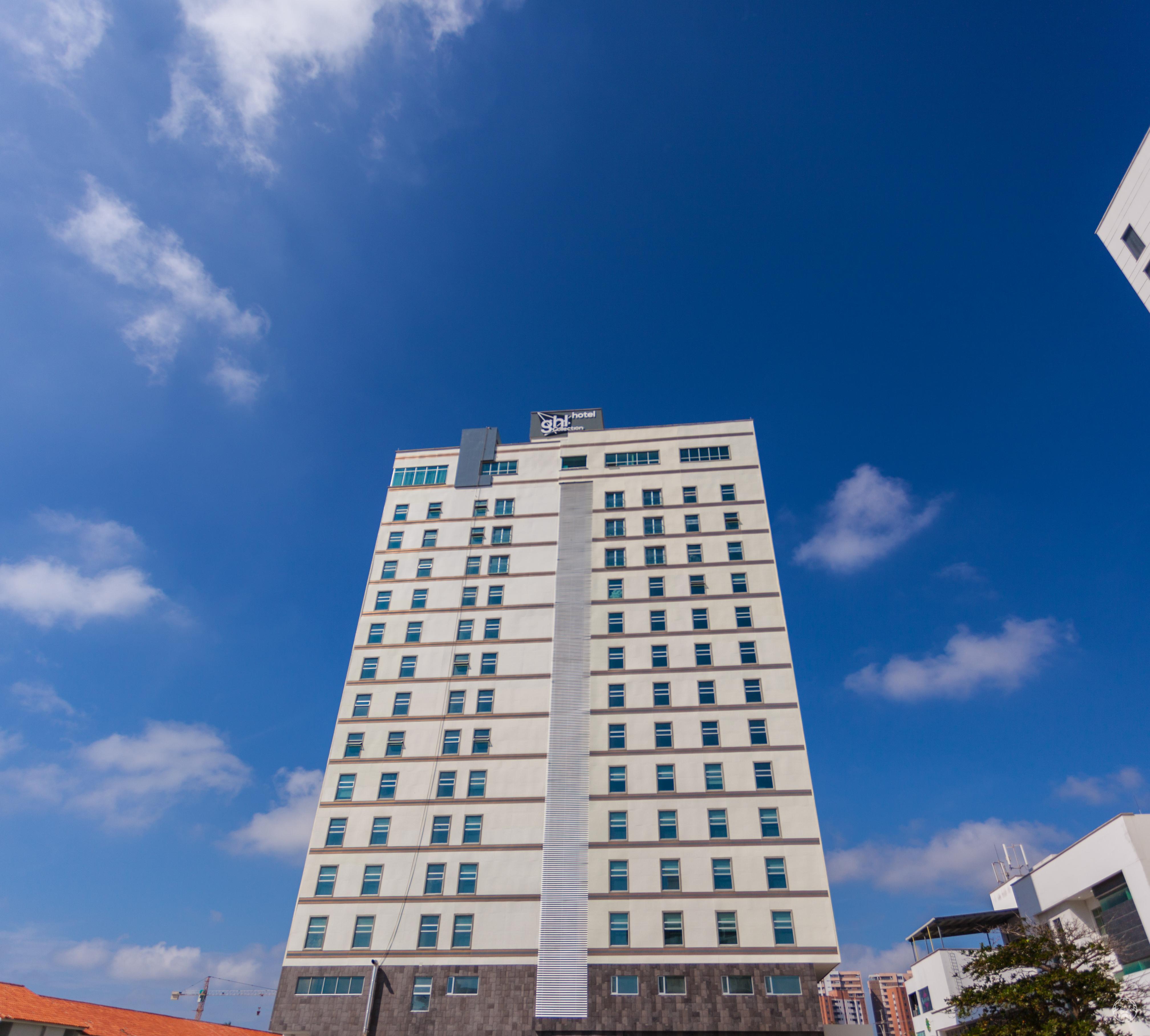 فندق جي اتش ال كولكشن بارانكويلا المظهر الخارجي الصورة The building of the university