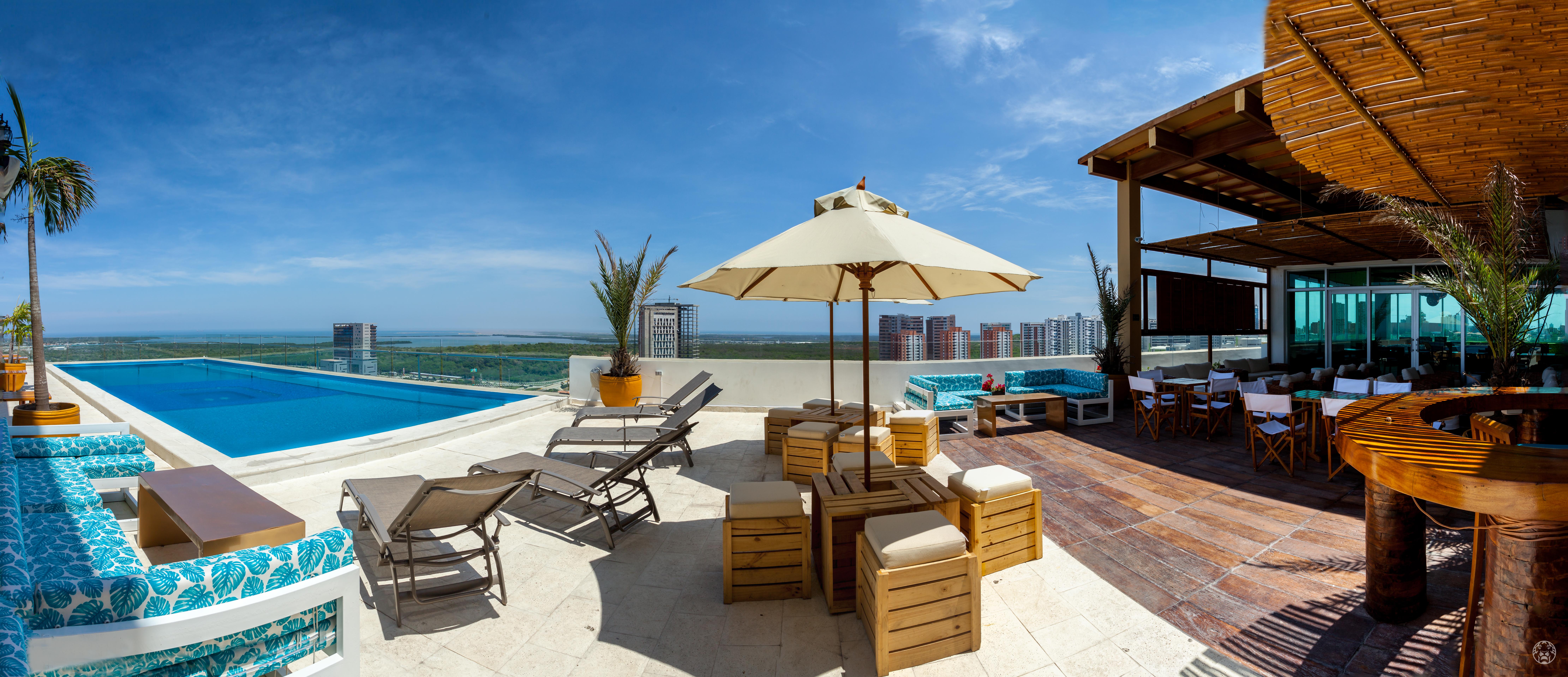 فندق جي اتش ال كولكشن بارانكويلا المظهر الخارجي الصورة Rooftop pool at the hotel